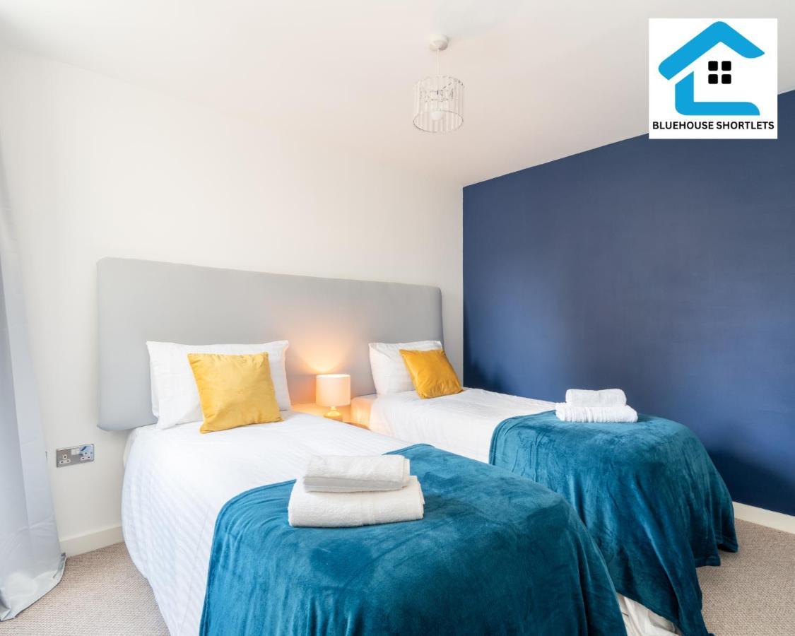 Great Price Ideal Location Near Gunwharf Quays By Blue House Short Lets Portsmouth With Free Parking Luaran gambar